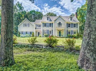 76 High Hill Cir, Madison, CT 06443