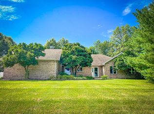 1850 Mule Rd, Columbia, IL 62236