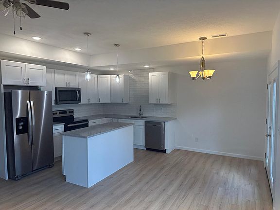 4th image of 615 Bank St #1