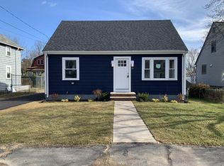 26 Woodlawn St, Dedham, MA 02026