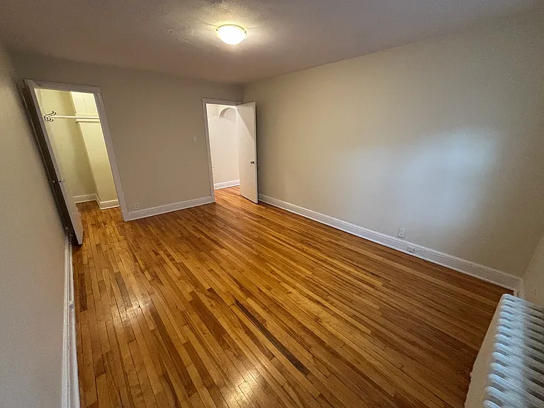 275 Friel St — Photo 13