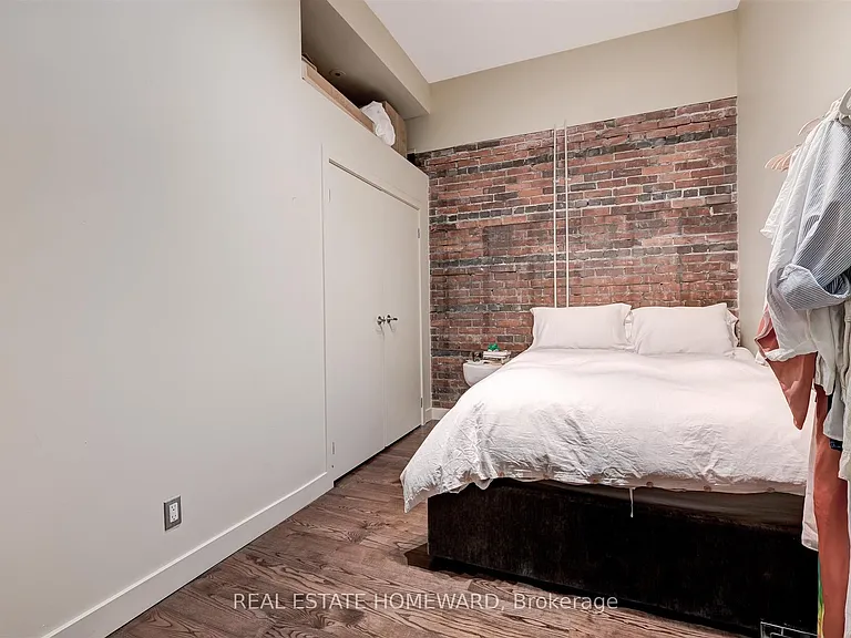 1842 Queen St E #205 — Photo 11