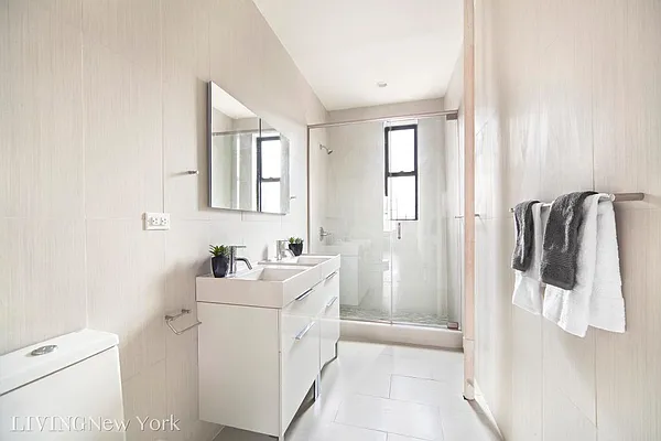 Rented by Living New York | media 13