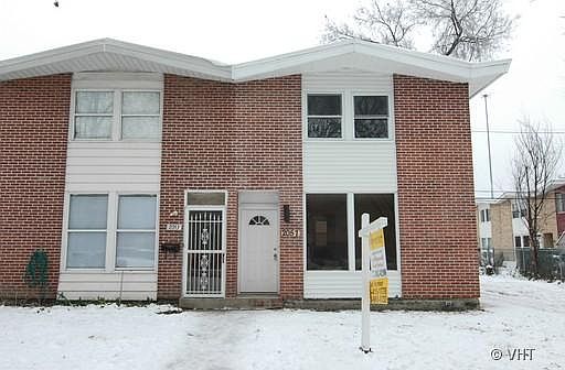 1st image of 2057 Pine St #Des