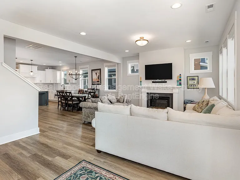 45 Millennium Dr — Photo 13