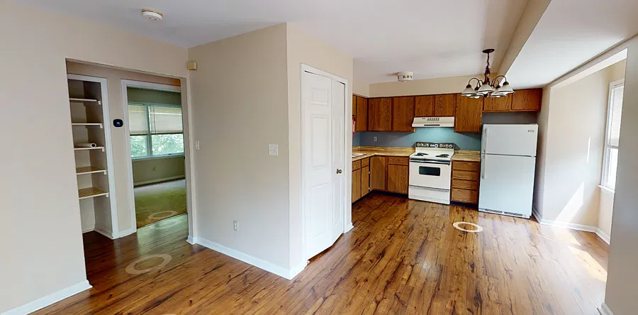 2210 Dexter Ave #2210