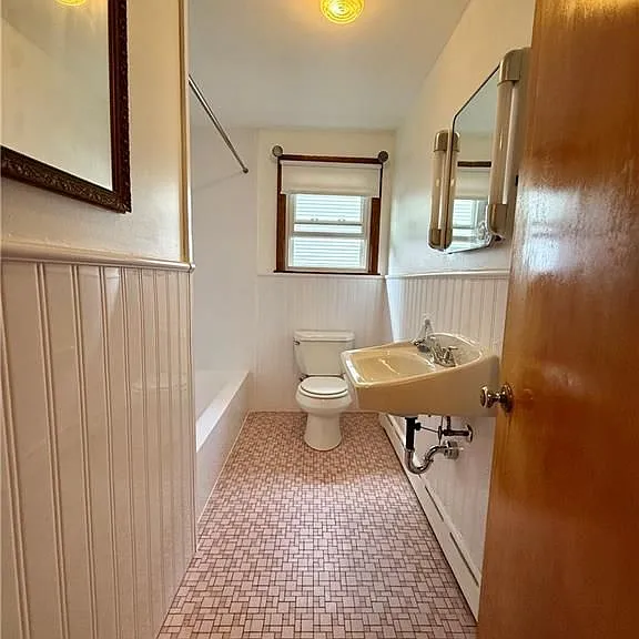 25 Thurston Ave — Photo 10