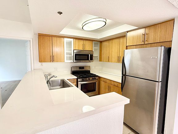 4th image of 939 Palm Ave #Bbb199e8d