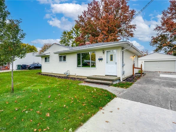 2243 E Gilwood Dr, Stow, OH 44224