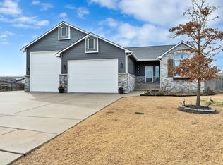 2723 E Fairchild Ct, Wichita, KS 67219