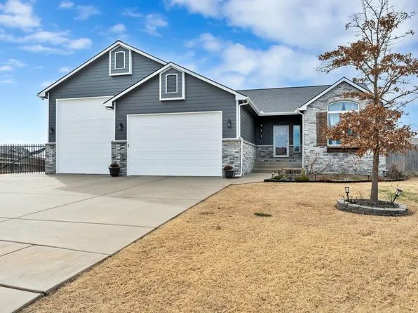 2723 E Fairchild Ct, Wichita, KS 67219