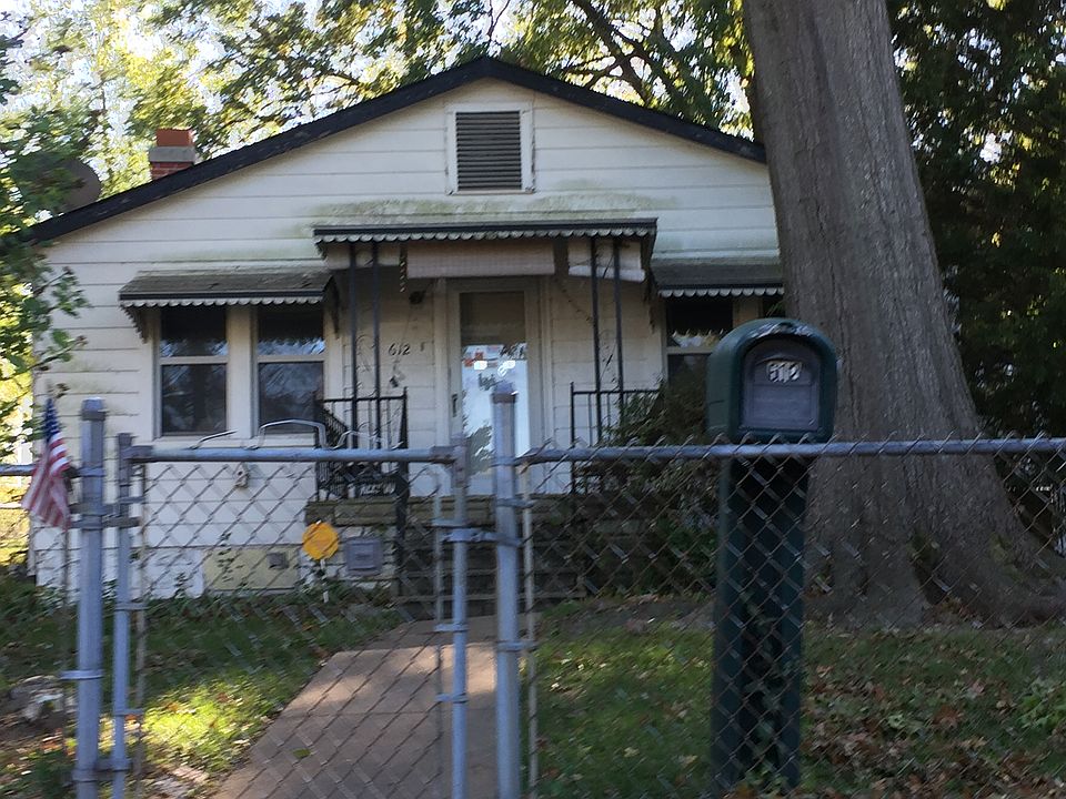 1st image of 612 De Merville Ave