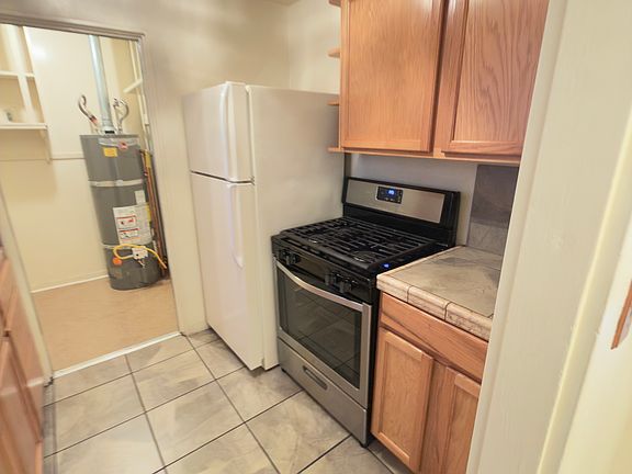 5th image of 1030 Palm Ave APT 3