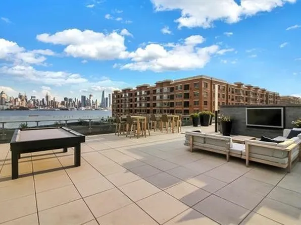 9 Avenue At Port Imperial image 45 of 50