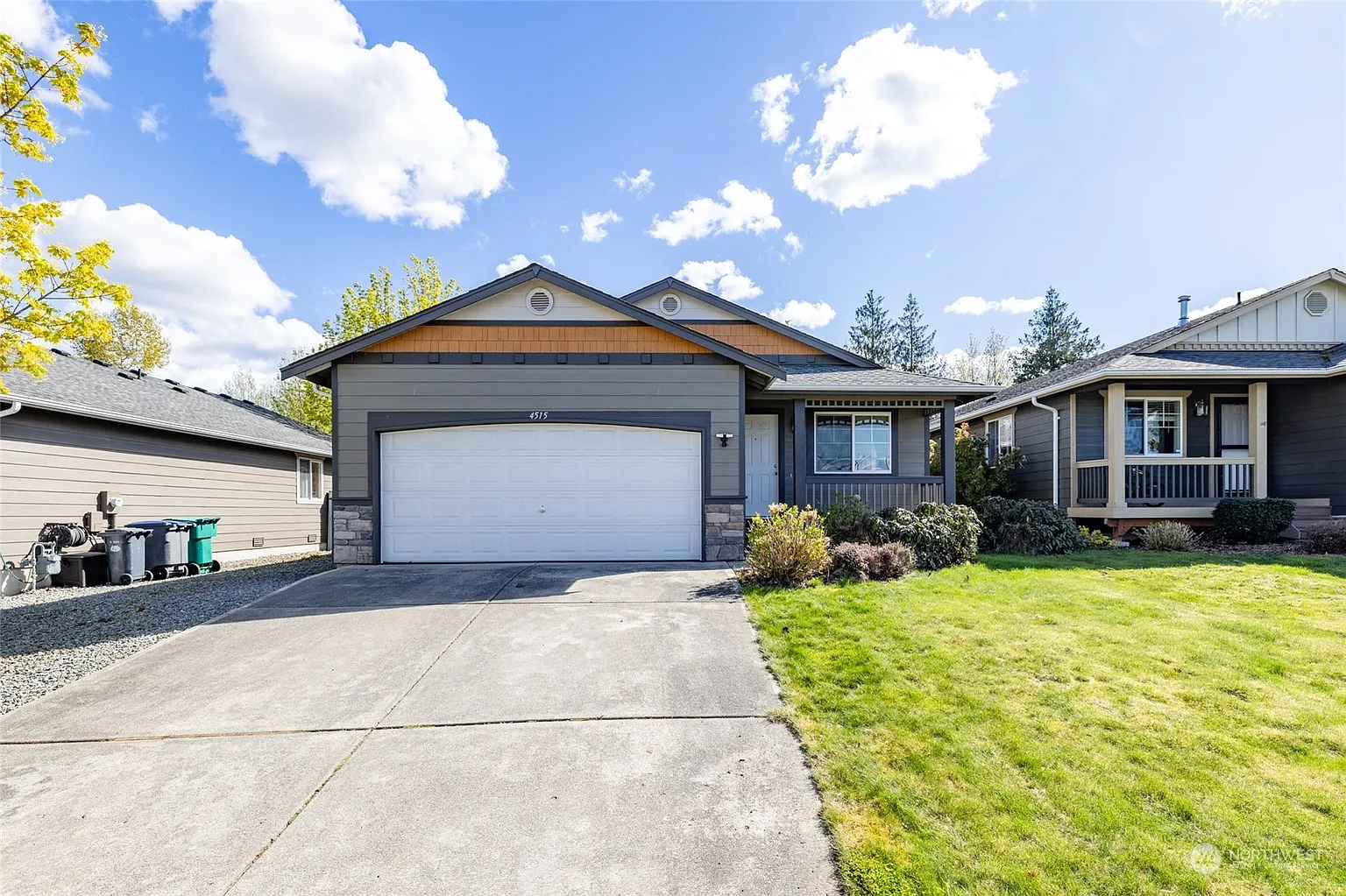 4515 Shantel Street photo 1