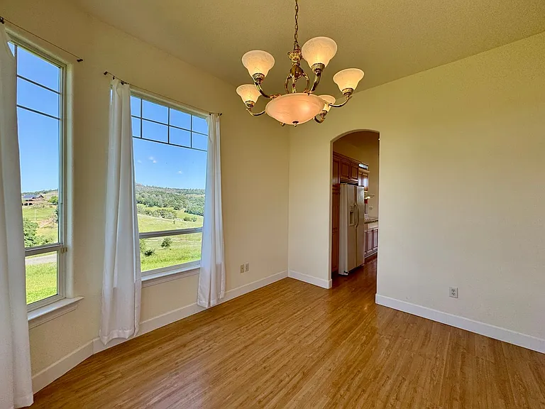 6255 Peacock Way — Photo 14