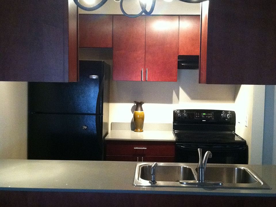 1st image of 525 S Lincoln Ave Unit 201