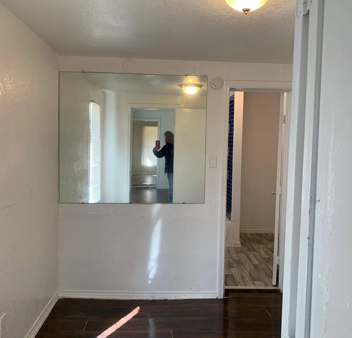 2 bed, 700 sqft, $1,000 — Photo 4