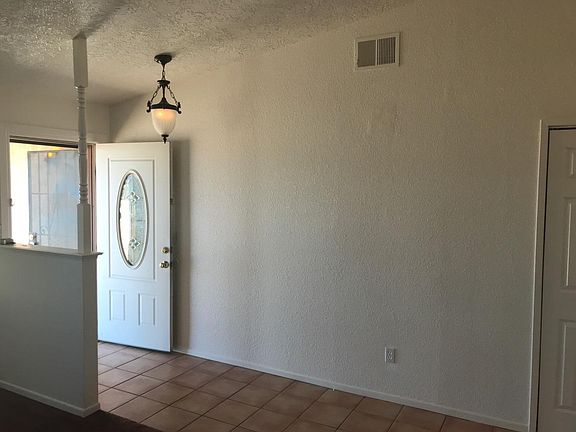 5th image of 11671 Merino Ave