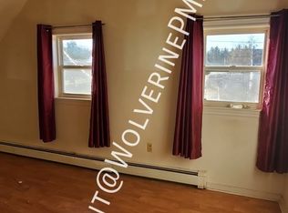 1792 Victoria St #2, Westville, NS B0K 2A0