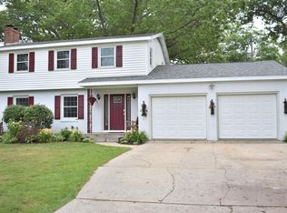 726 Miller Dr, Muskegon, MI 49445