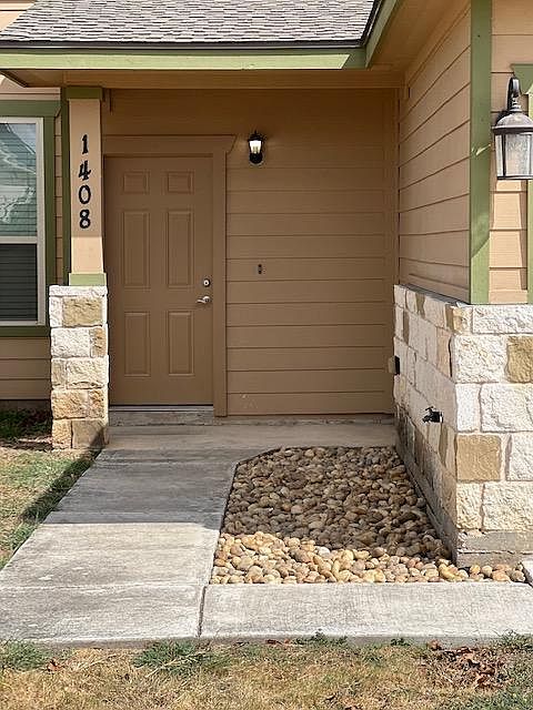 The entrance to the property.