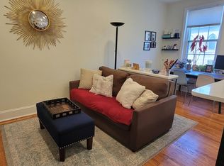 2135 Spruce St APT 3R, Philadelphia, PA 19103