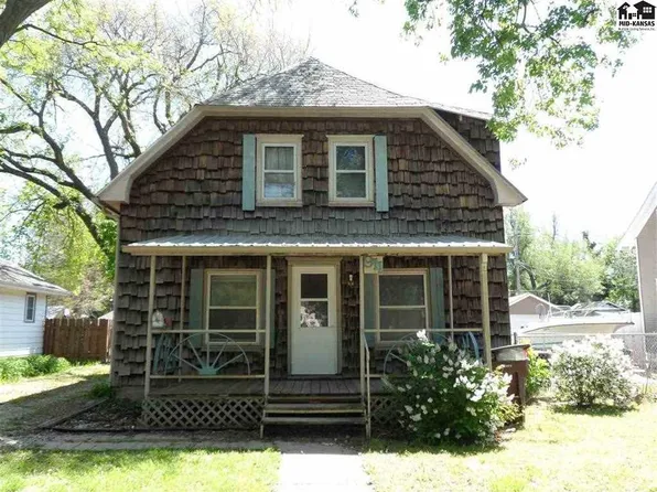 911 S Main St, McPherson, KS 67460