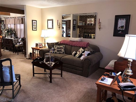 5th image of 369 Kingwood Dr