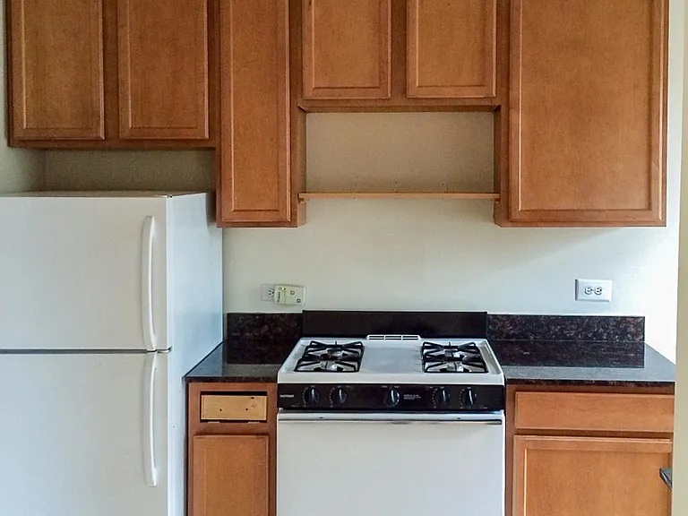 4859 N Paulina St #3A — Photo 11