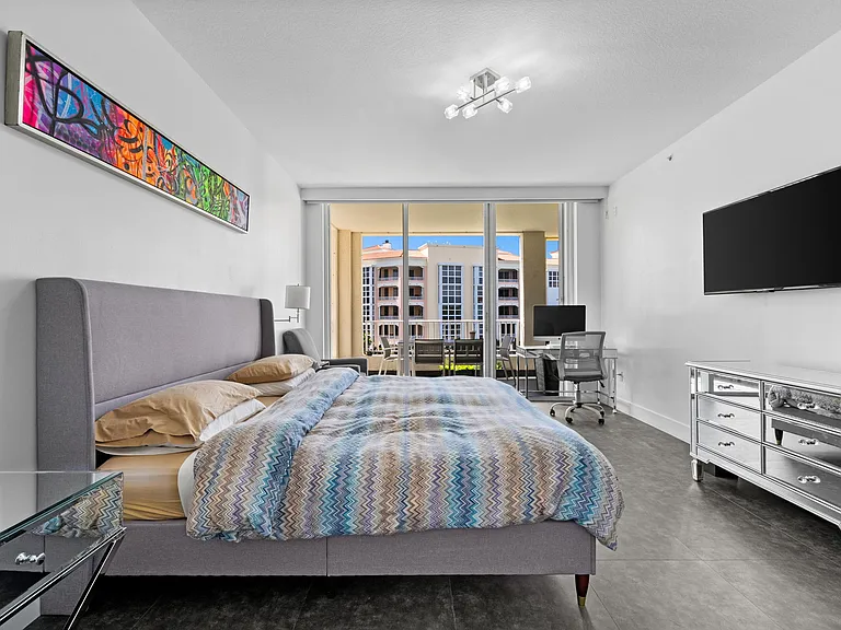 713 Crandon Blvd #404 — Photo 14