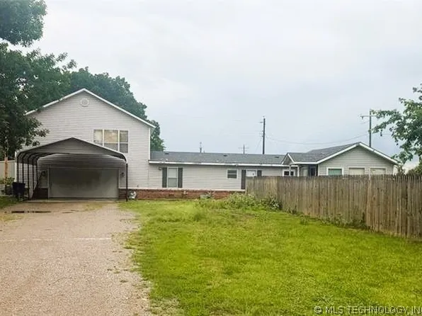 311 E Cherokee St, Delaware, OK 74027