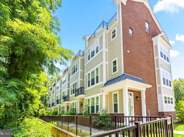 906 Joseph Johnson Dr, Annapolis, MD 21401