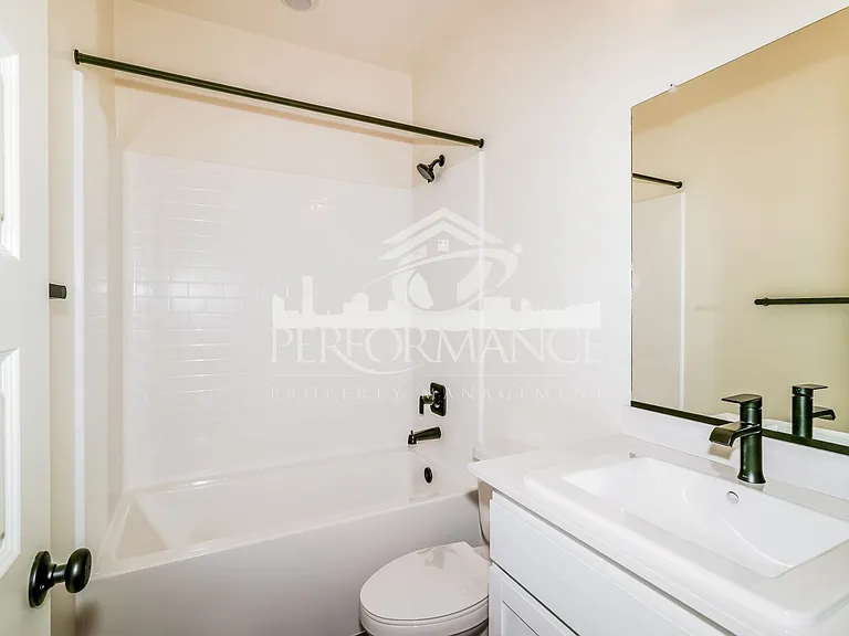 6611 Glacier Bay St — Photo 15