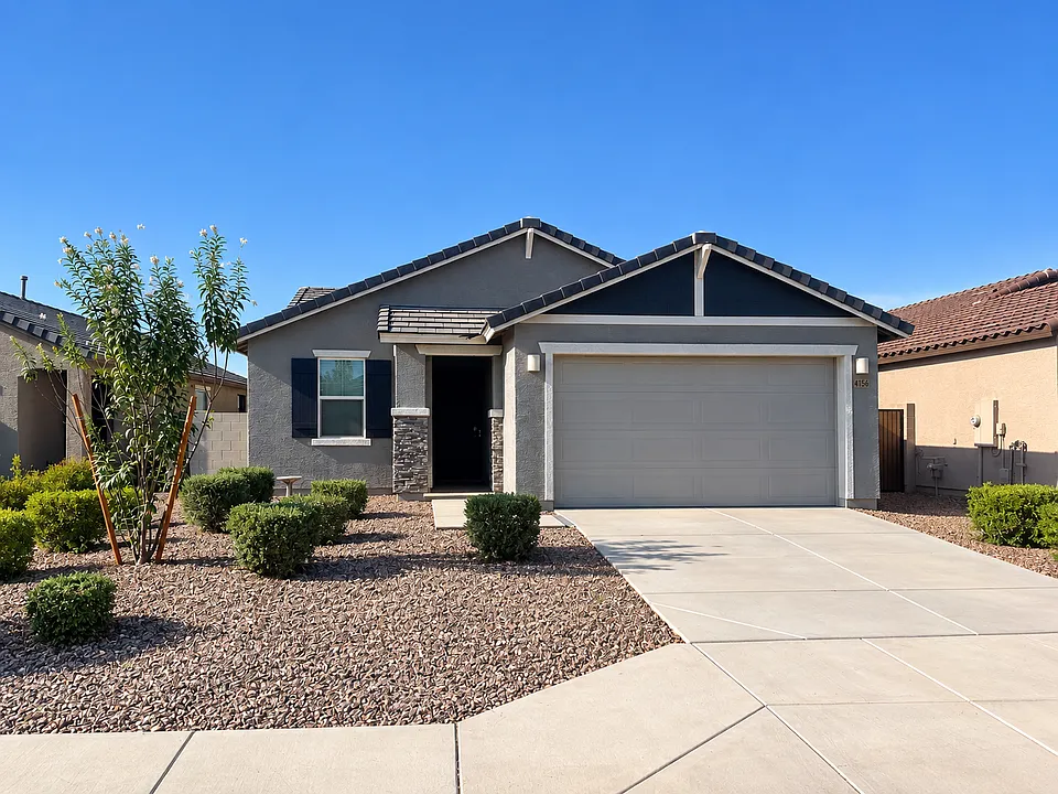 4156 E Haley Dr