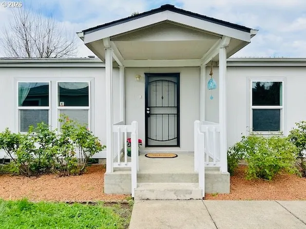 2438 Maia Loop, Springfield, OR 97477