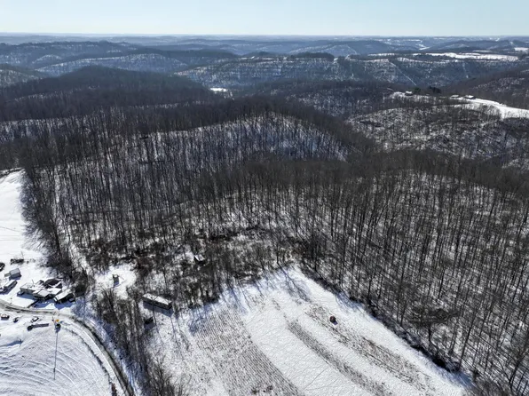 6 0th Tract, Graysville, OH 45734