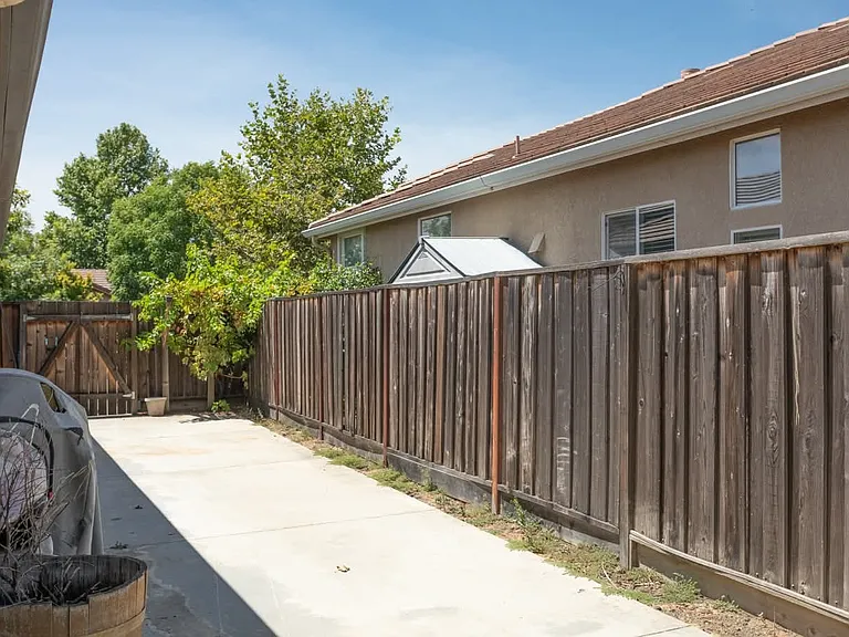 1113 Tori Ct — Photo 19