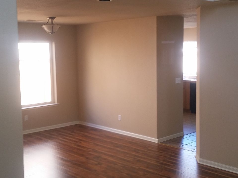 1st image of 1115 Sage Hill Dr