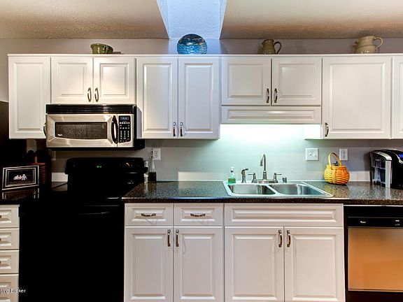 Cabinets & countertops updated 2016