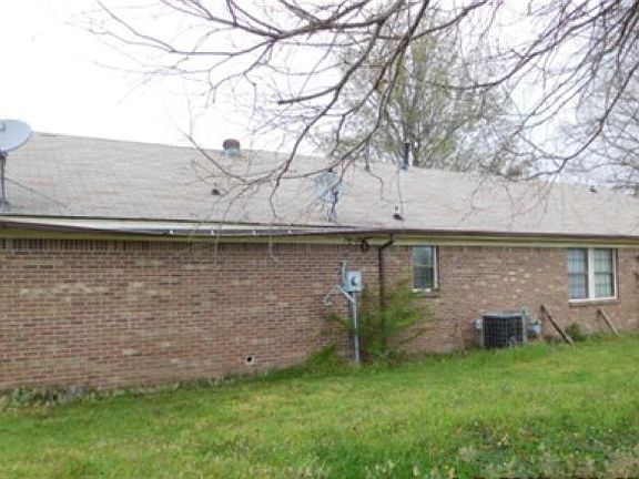4th image of 227 Southard St