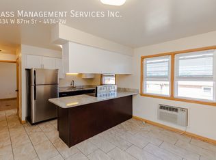 4434 W 87th St APT 2W, Chicago, IL 60652