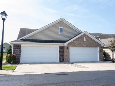 9732 Highpoint Ridge Dr UNIT 104, Fishers, IN, 46037