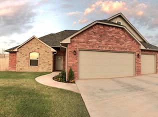 1406 NE Scenic Rdg, Elgin, OK 73538