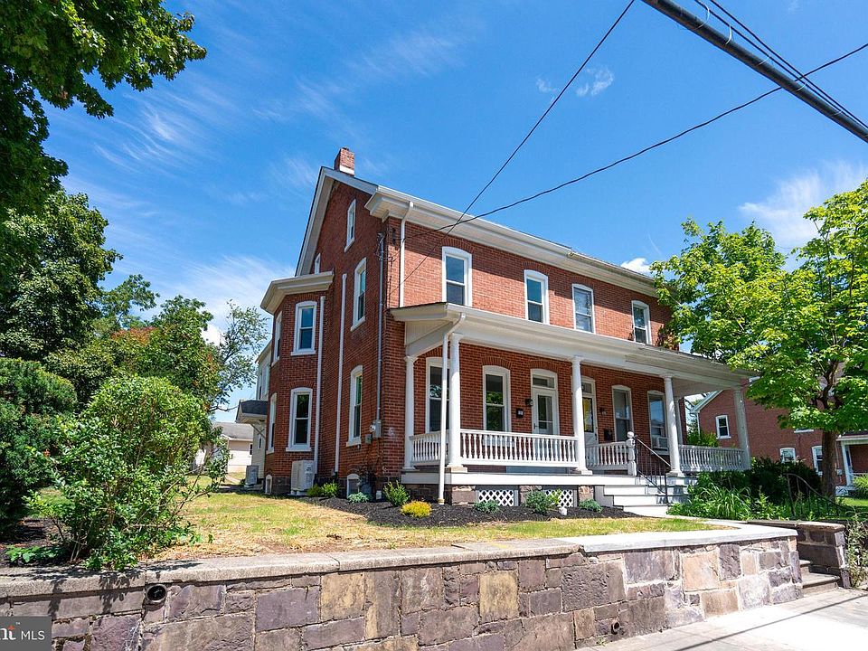 1st image of 131 Jefferson St
