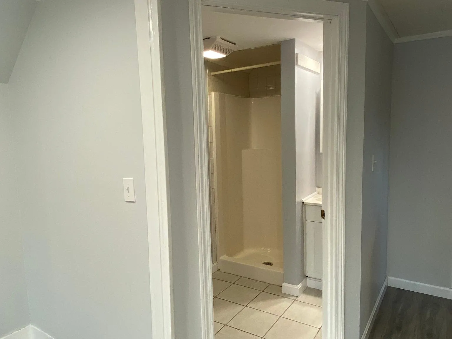 1 bed, 650 sqft, $1,900 — Photo 4