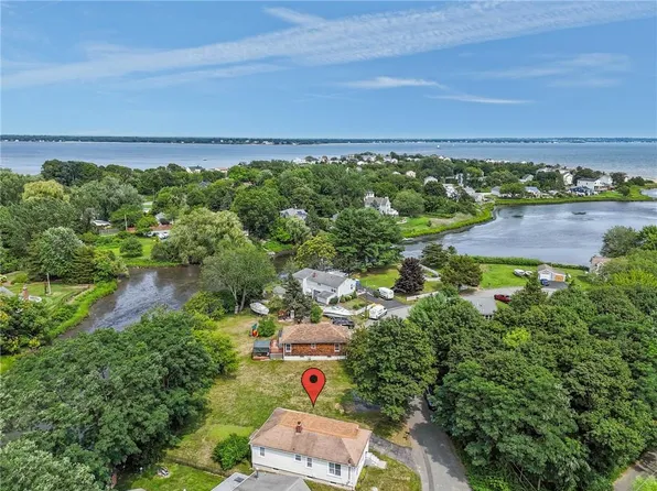51 Terrace Ave, Warwick, RI 02889