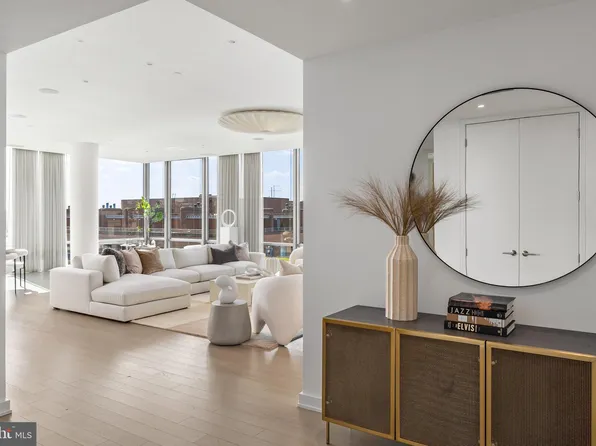 1111 24th St NW Unit Penthouse 103, Washington, DC 20037