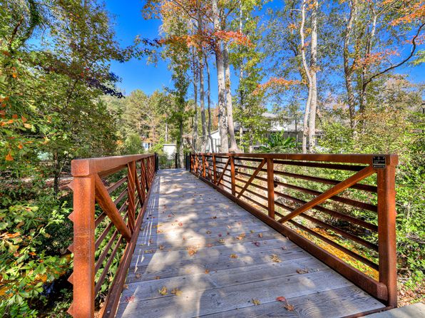 934 Courtside Dr #537