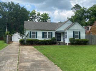 201 E Semmes St, Canton, MS 39046